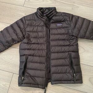 Patagonia Boy’s Large Down Puffer Jacket fits Women’s Small to Medium